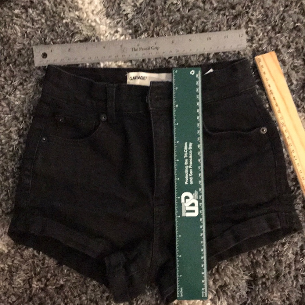 Black Garage shorts - Picture 3 of 4